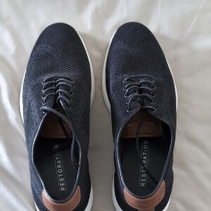 Black Leather Oxfords with Classic Round Toe